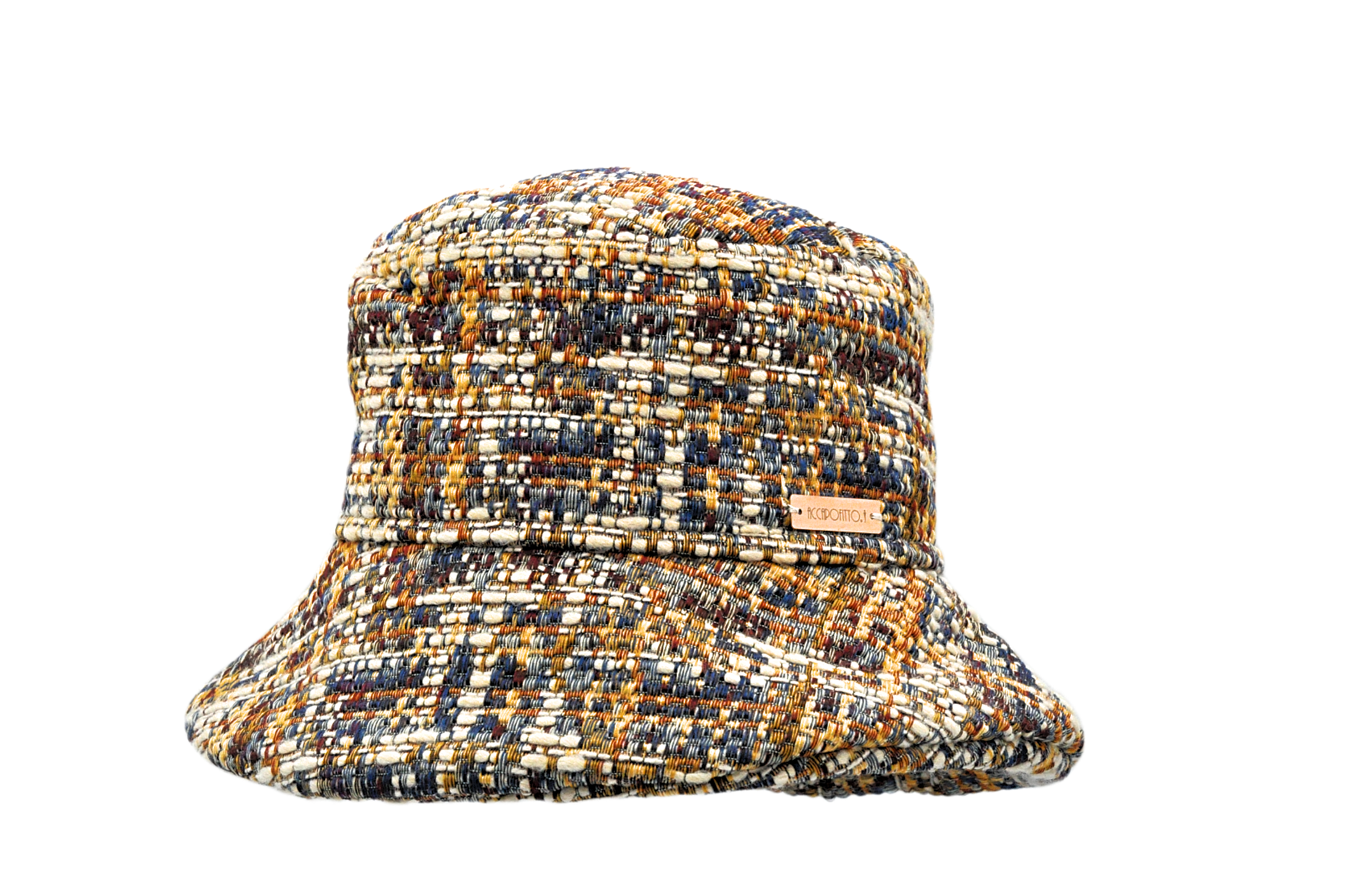 Cappello bucket hat del brand Accapofitto in tessuto bouclè multicolore