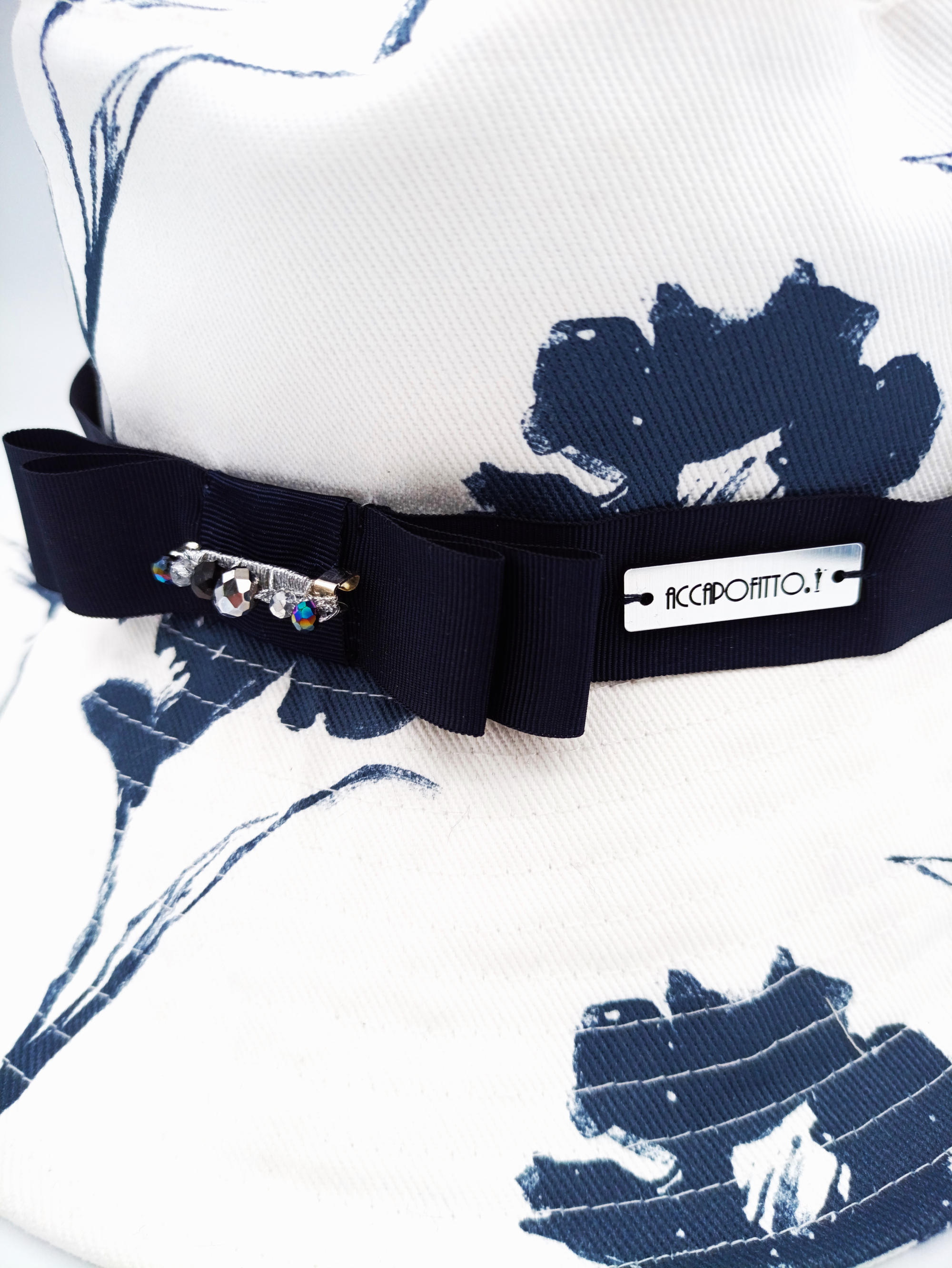 Emma — Cloche Floreale Artigianale | Lilly Blue