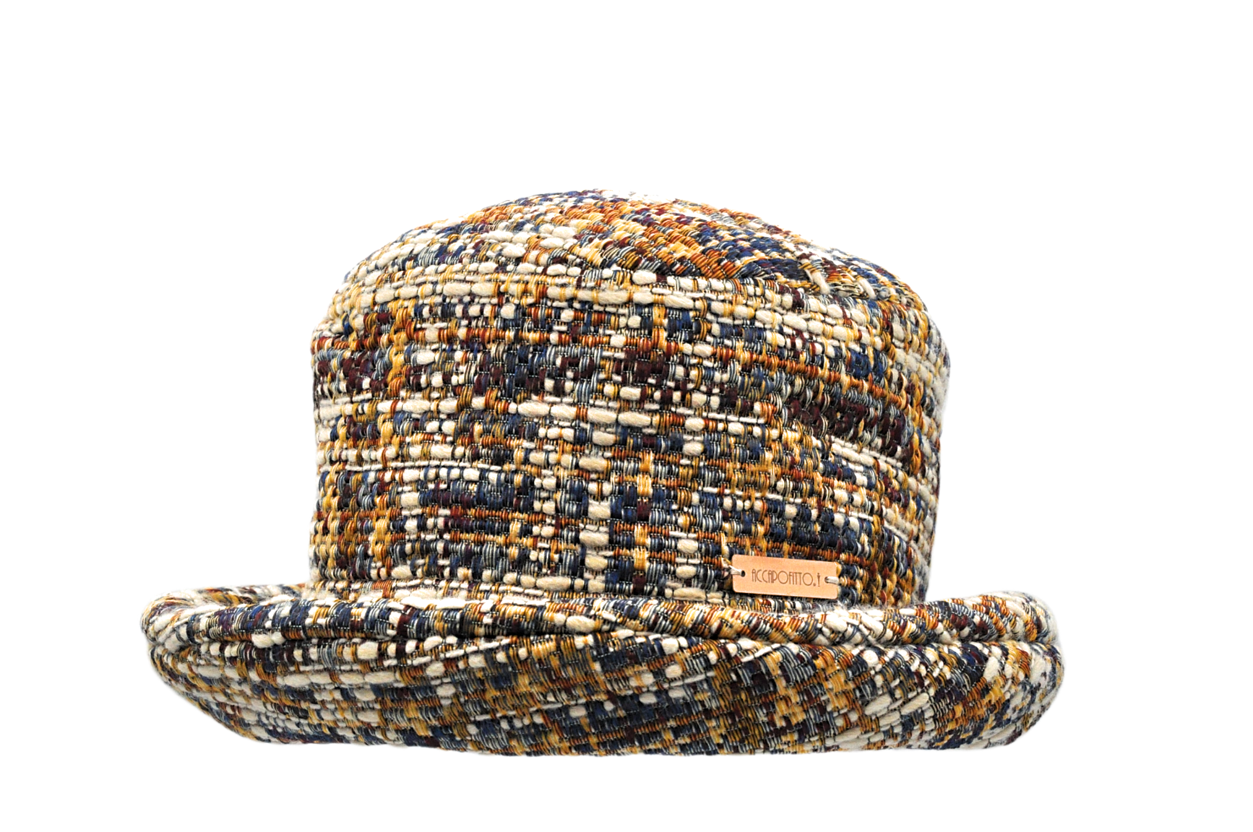 Cappello bucket hat del brand Accapofitto in tessuto bouclè multicolore