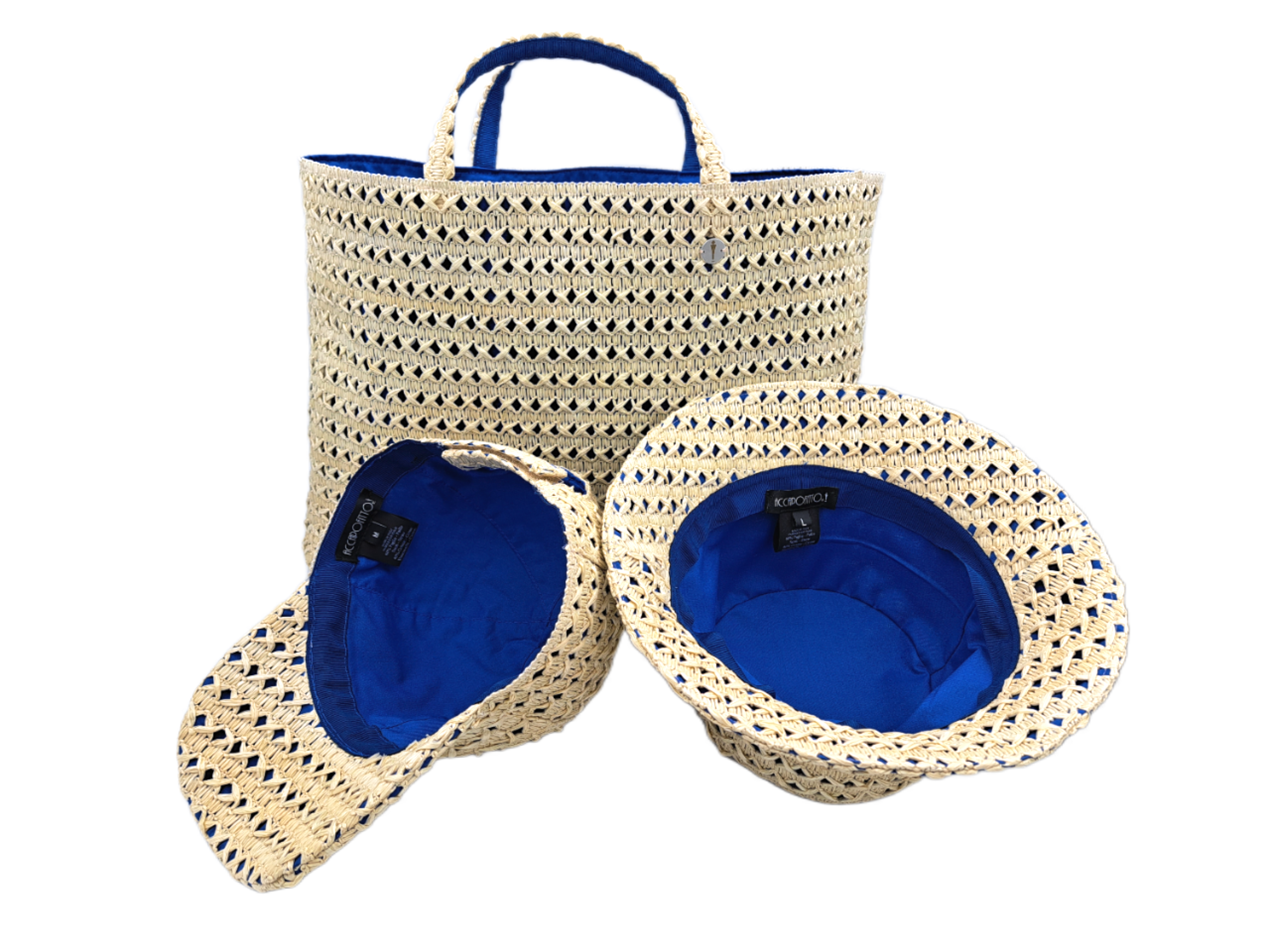 Visione d'insieme della collezione GoldenHay variante blue. Borsa, cappello baseball e cappello cloche.
