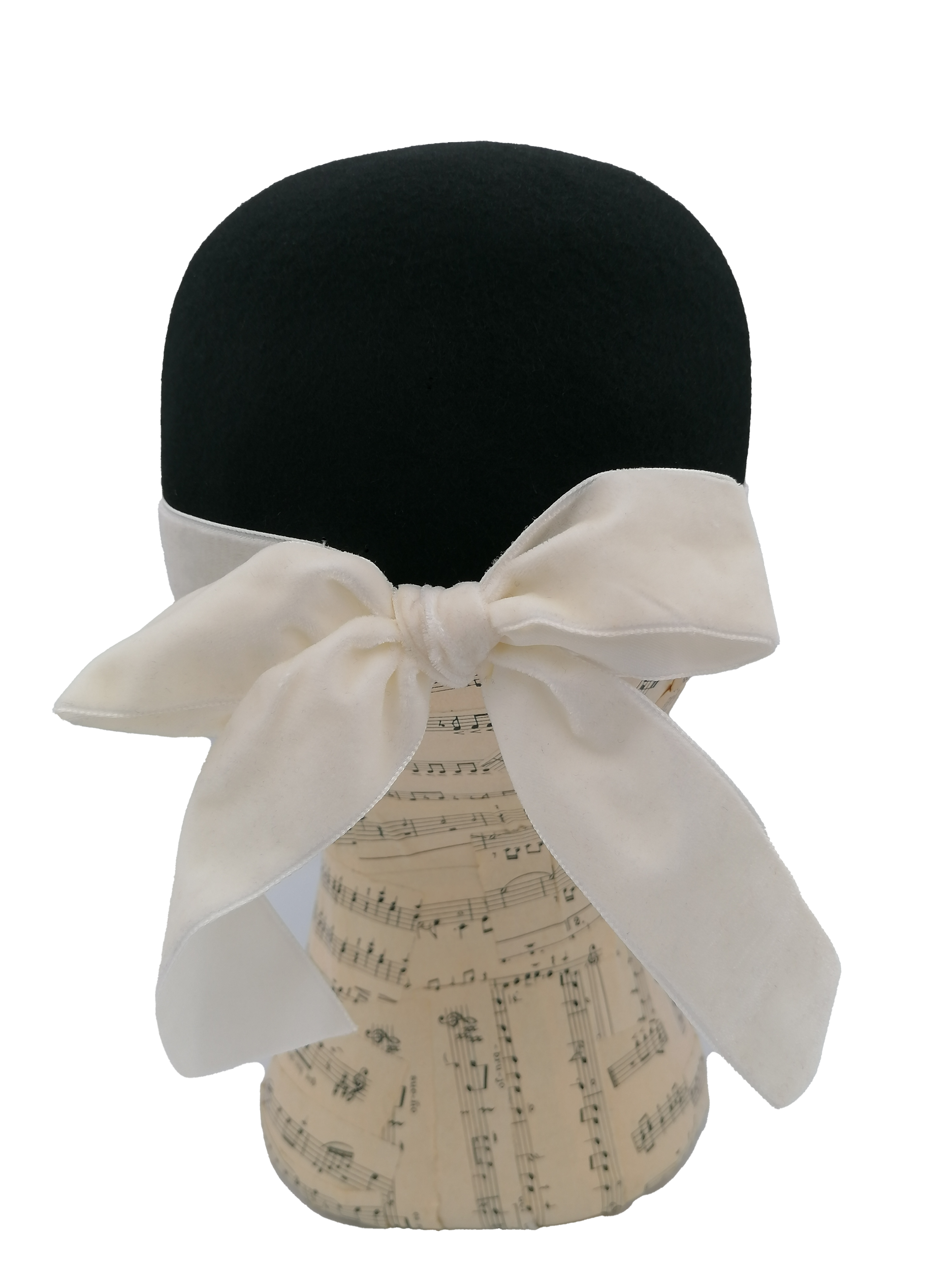 cappello donna modello baseball feltro nero, tesa tessuto di lana fantasia, nastro velluto bianco, retro