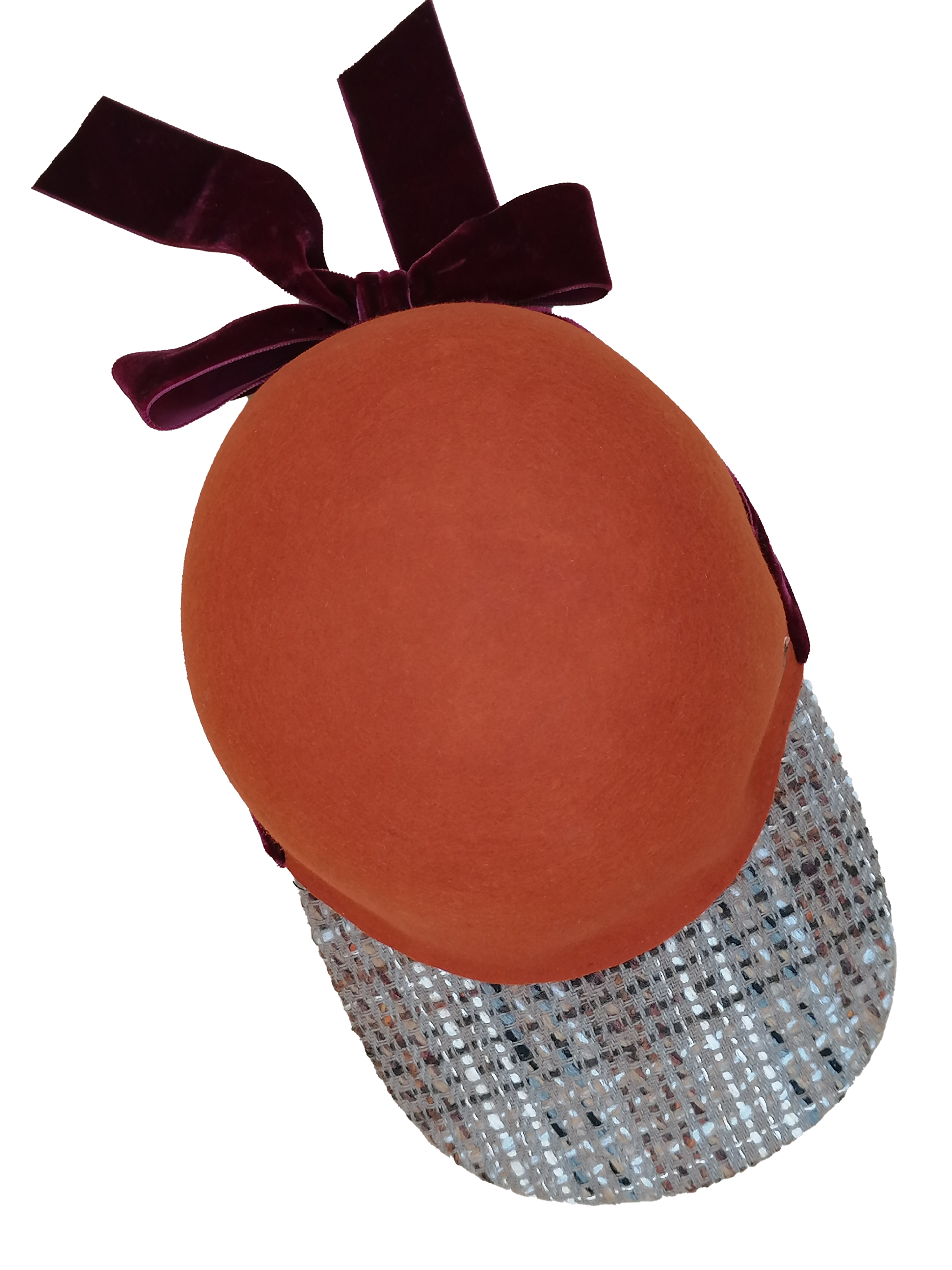 cappello donna modello baseball feltro arancione, tesa tessuto di lana fantasia, nastro velluto viola , sopra