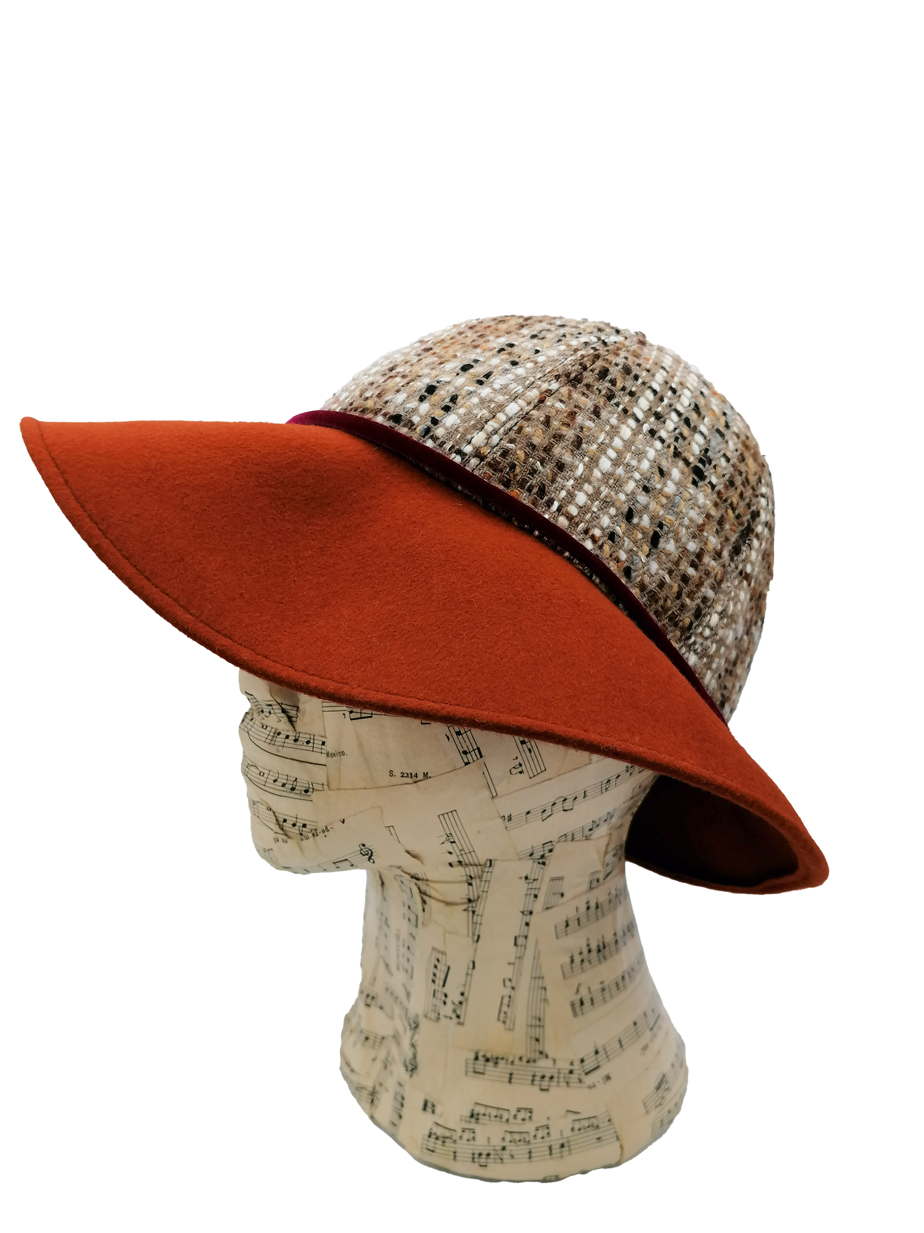 Cappello a cloche donna, tesa in feltro arancione, capino in tessuto di lana fantasia e nastro di velluto viola