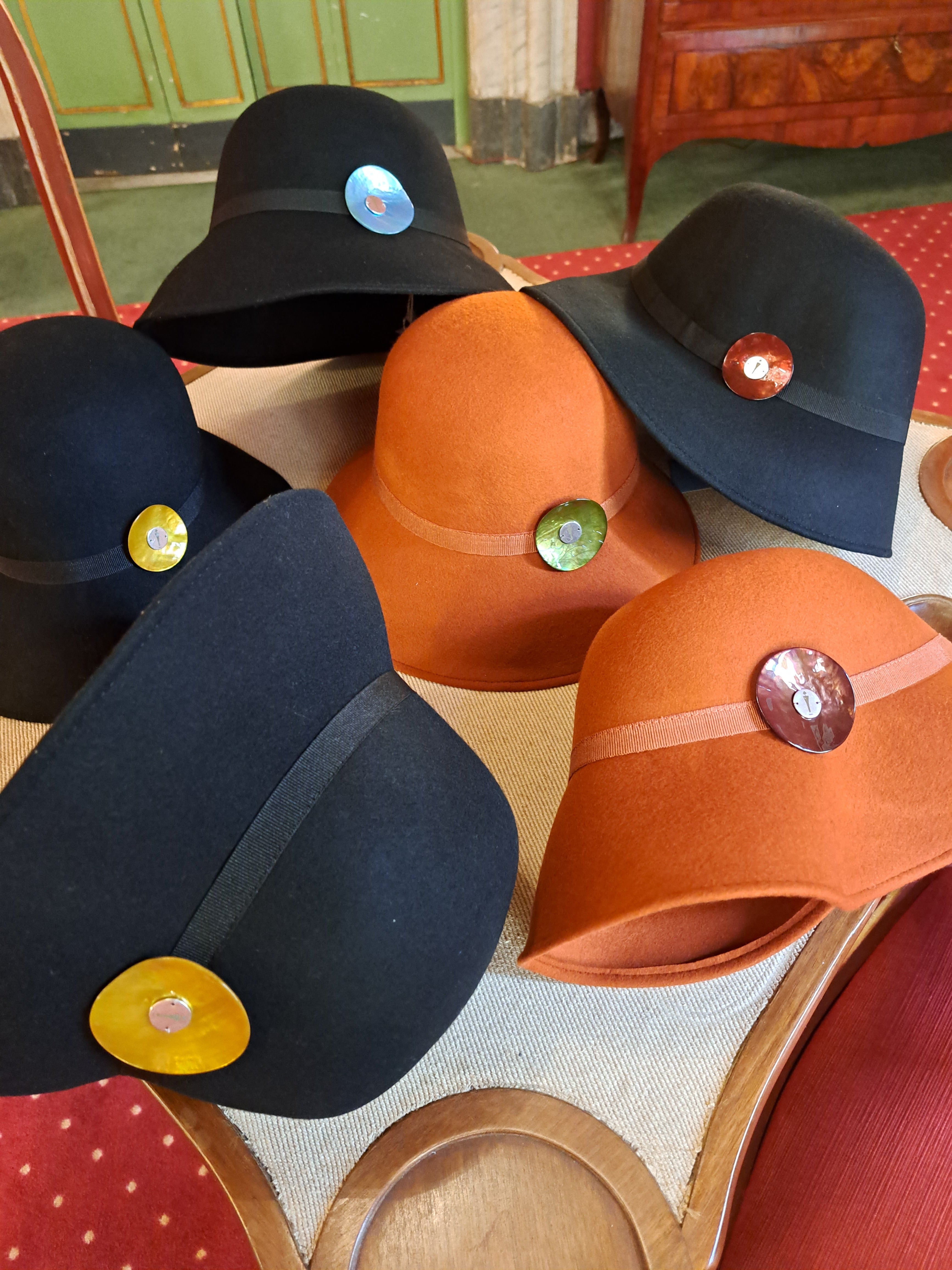 Mariposa - cappello cloche variante Black