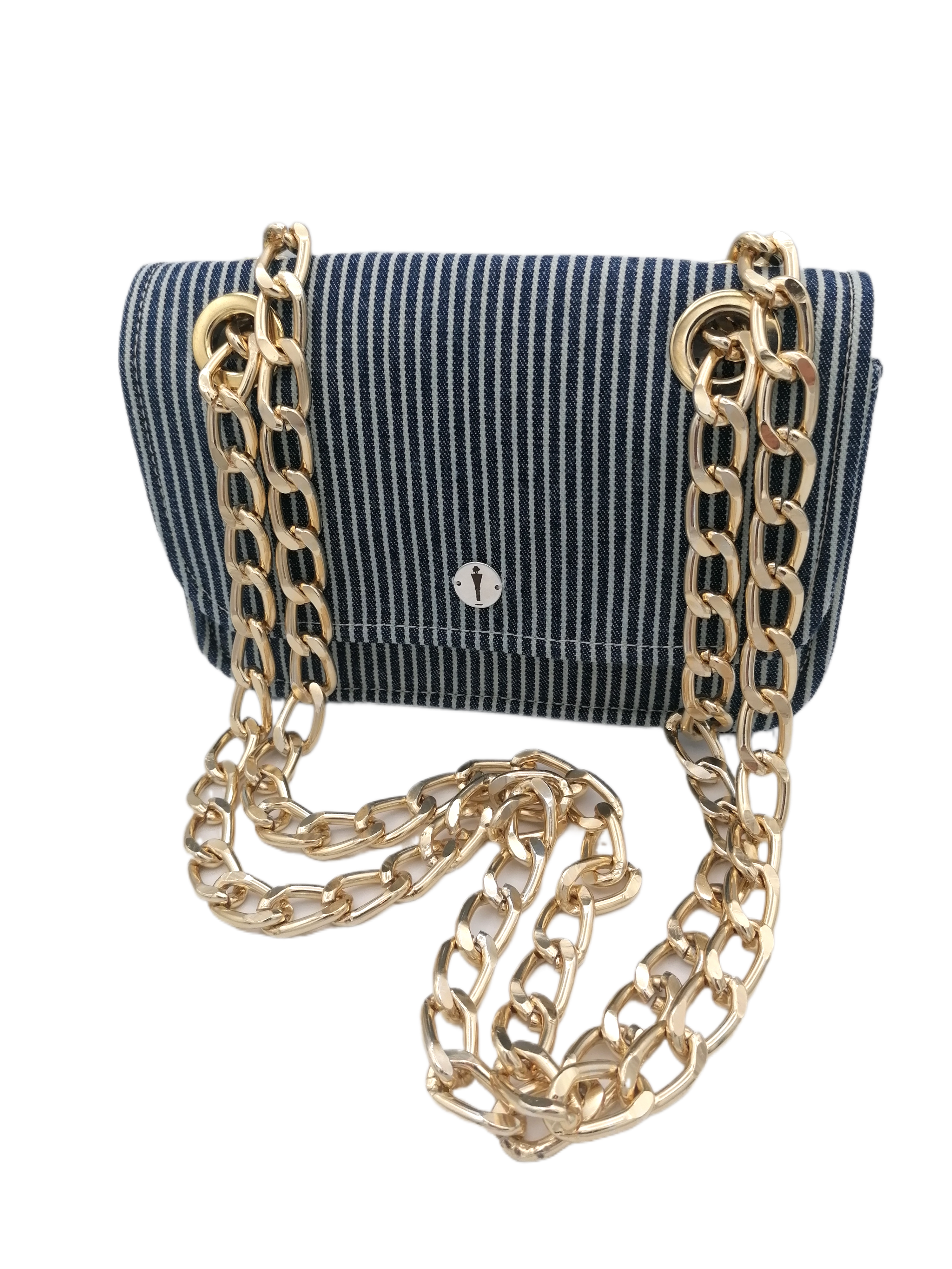 Pochette Denny del brand Accapofitto, in denim rigato bianco e tracolla dorata