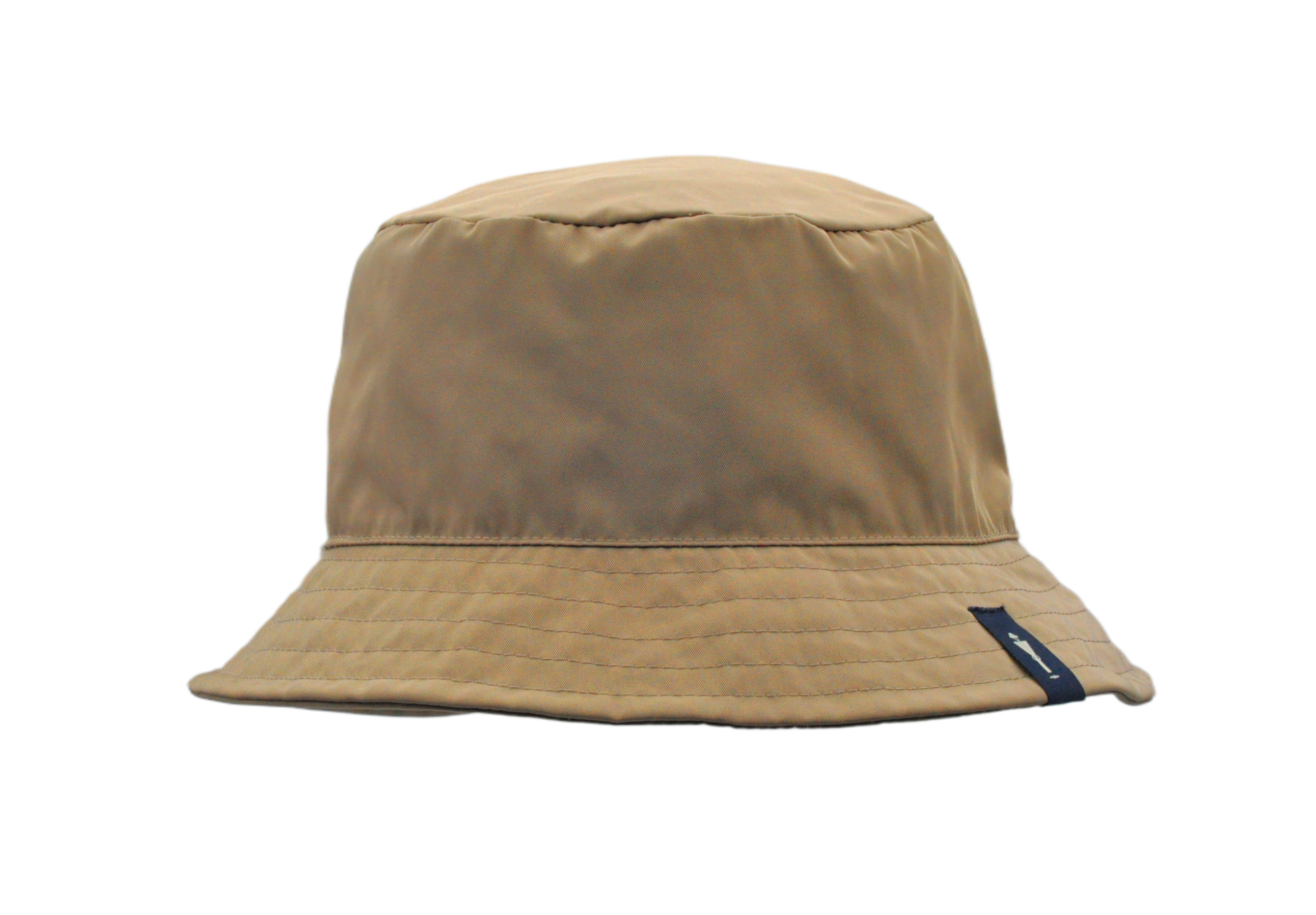 Cappello impermeabile del brand Accapofitto, ripiegabile. Visione frontale.