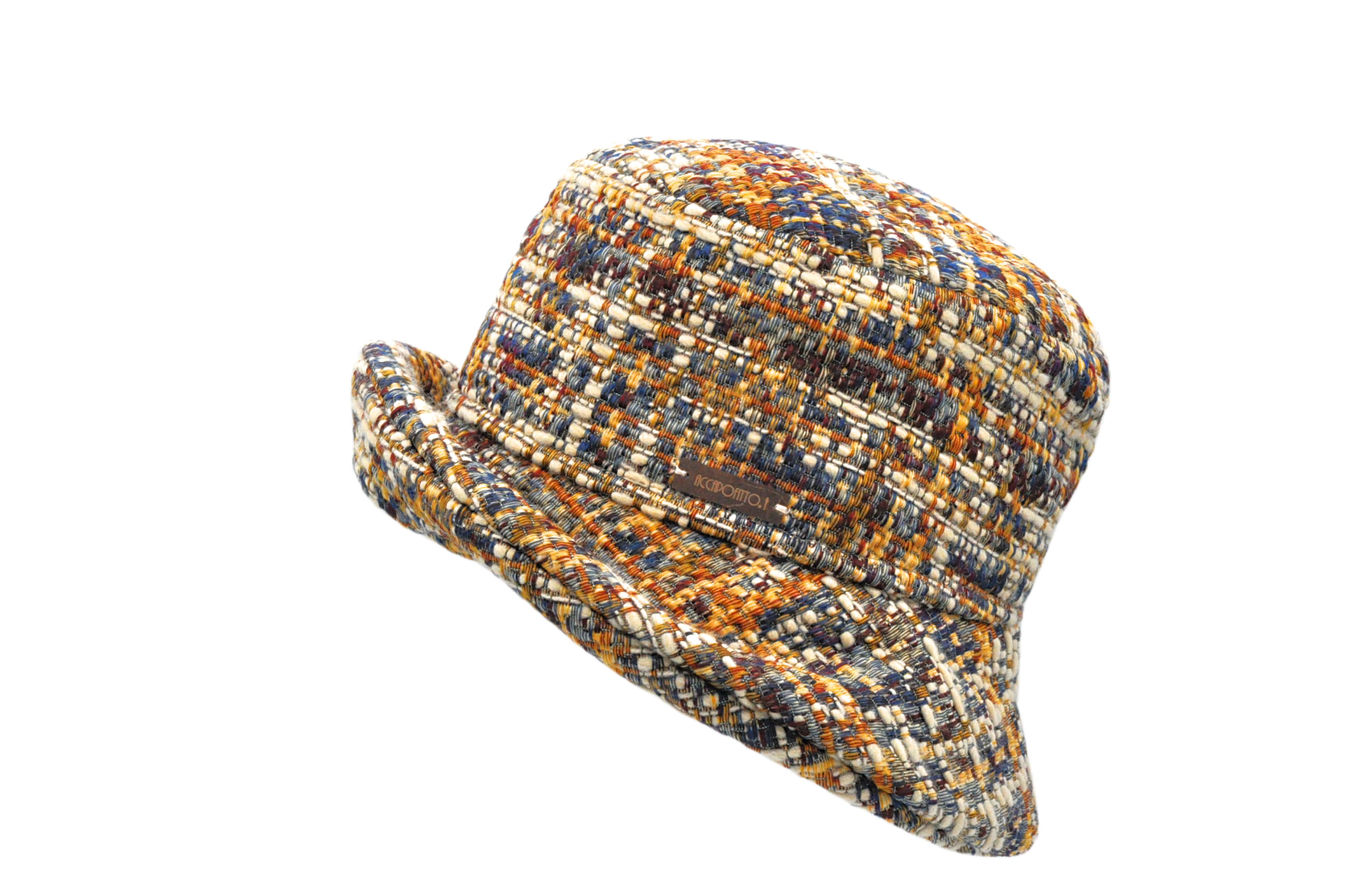 Cappello bucket hat del brand Accapofitto in tessuto bouclè multicolore. Visione laterale