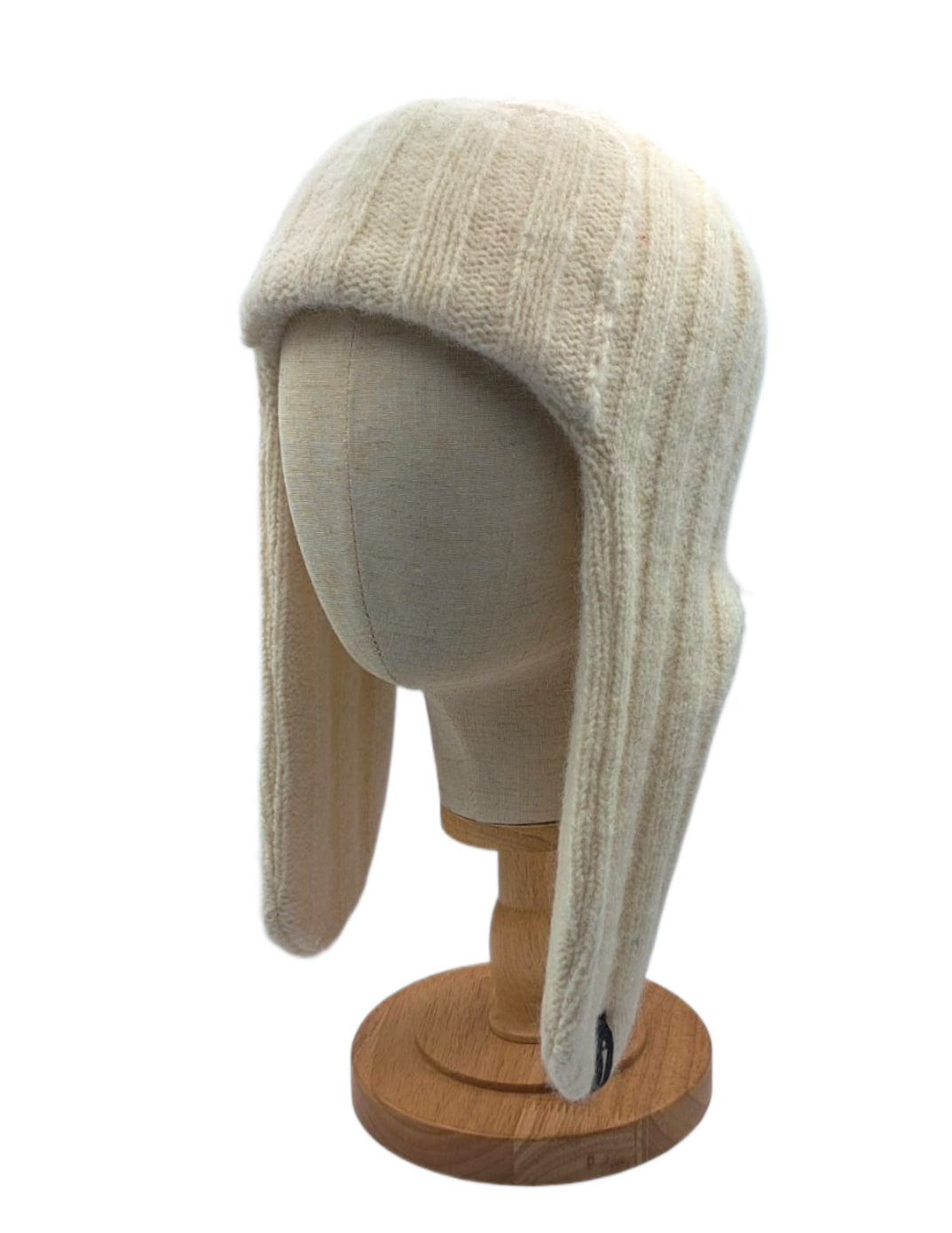 Colbacco di alpaca del brand Accapofitto, color White