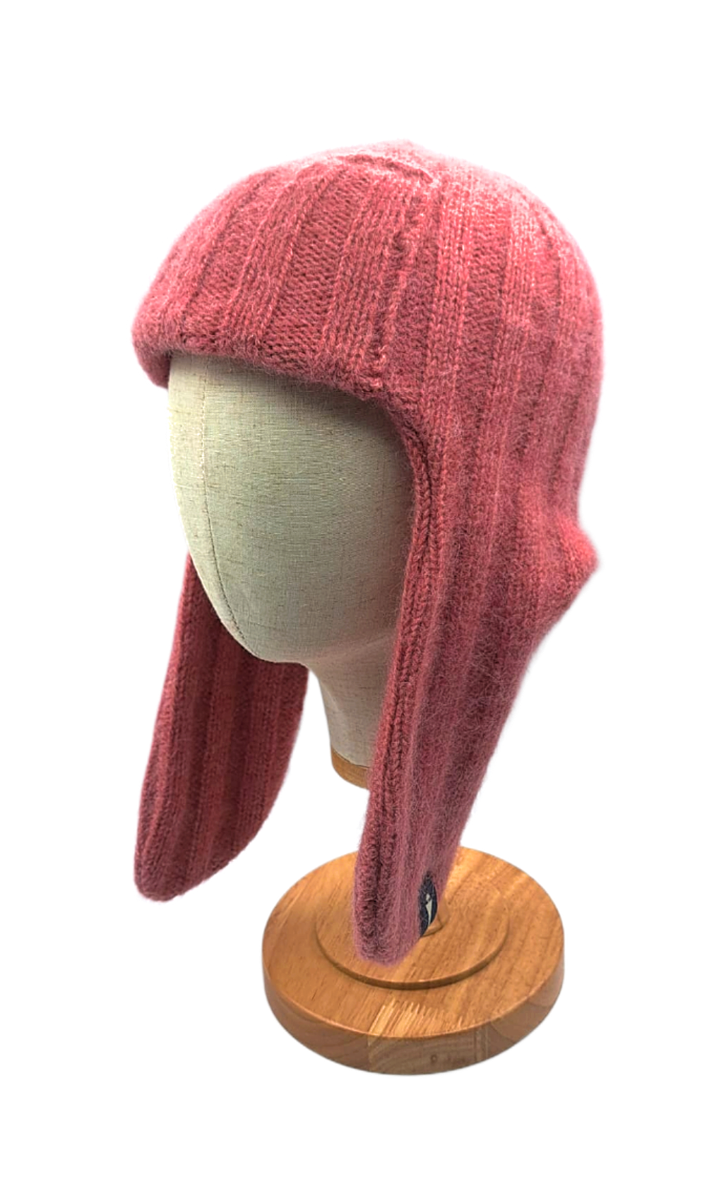 Colbacco di alpaca del brand Accapofitto, color Coral Pink