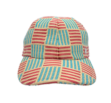 Carica l&#39;immagine nel visualizzatore di Gallery, cappello modello baseball del brand Accapofitto in misto rafia di viscosa, fantasia righe rosse azzurre, visione frontale
