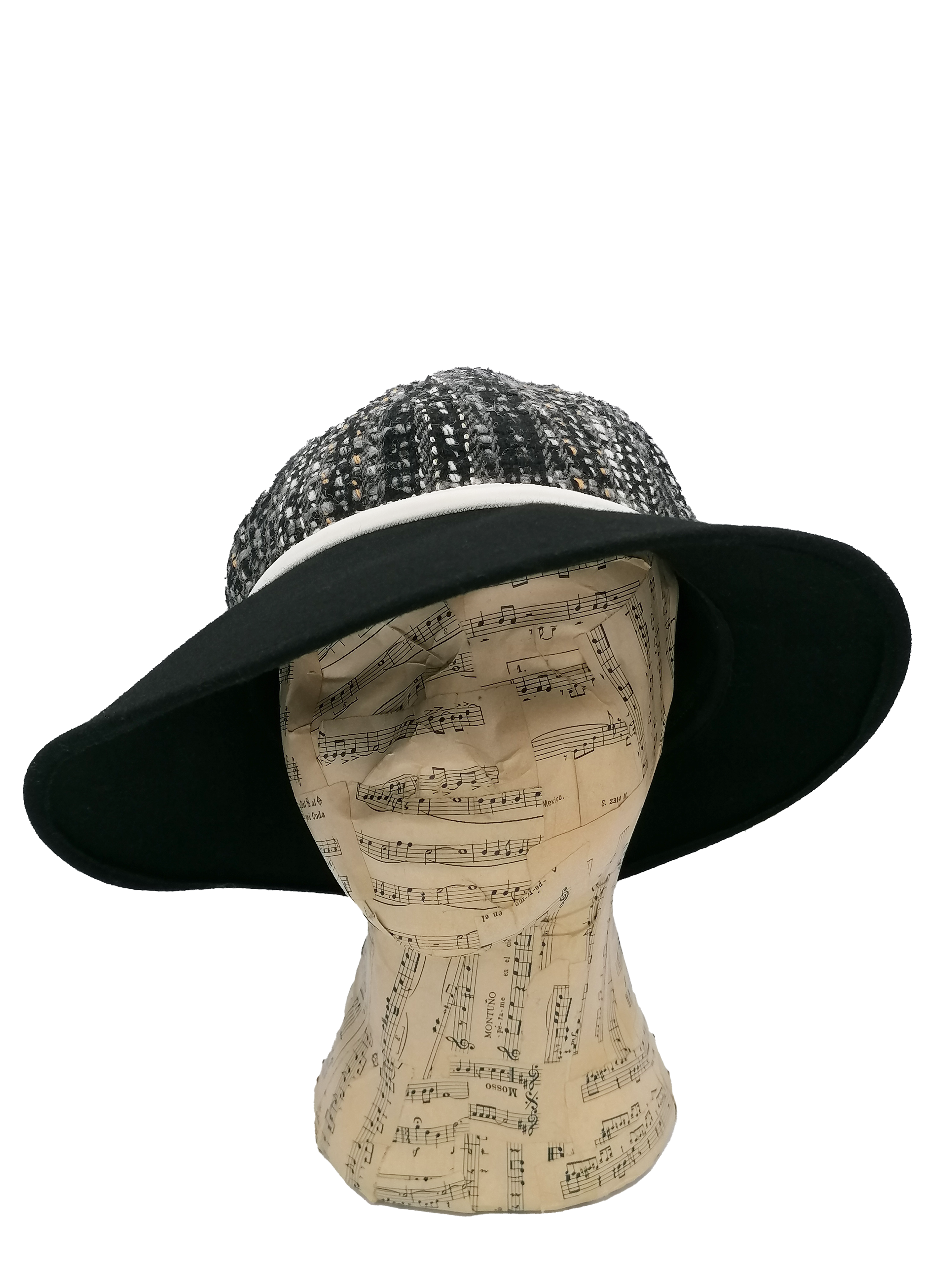 cappello donna modello cloche, tessuto lana fantasia, tesa feltro nero, nastro velluto bianco, fronte
